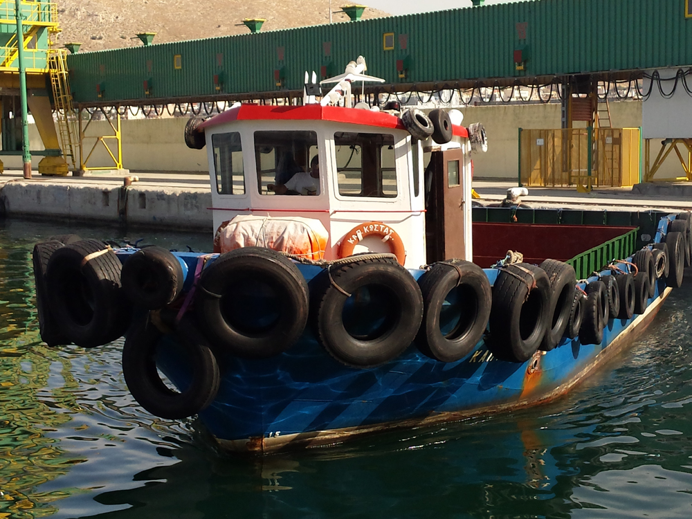 roussis service boats