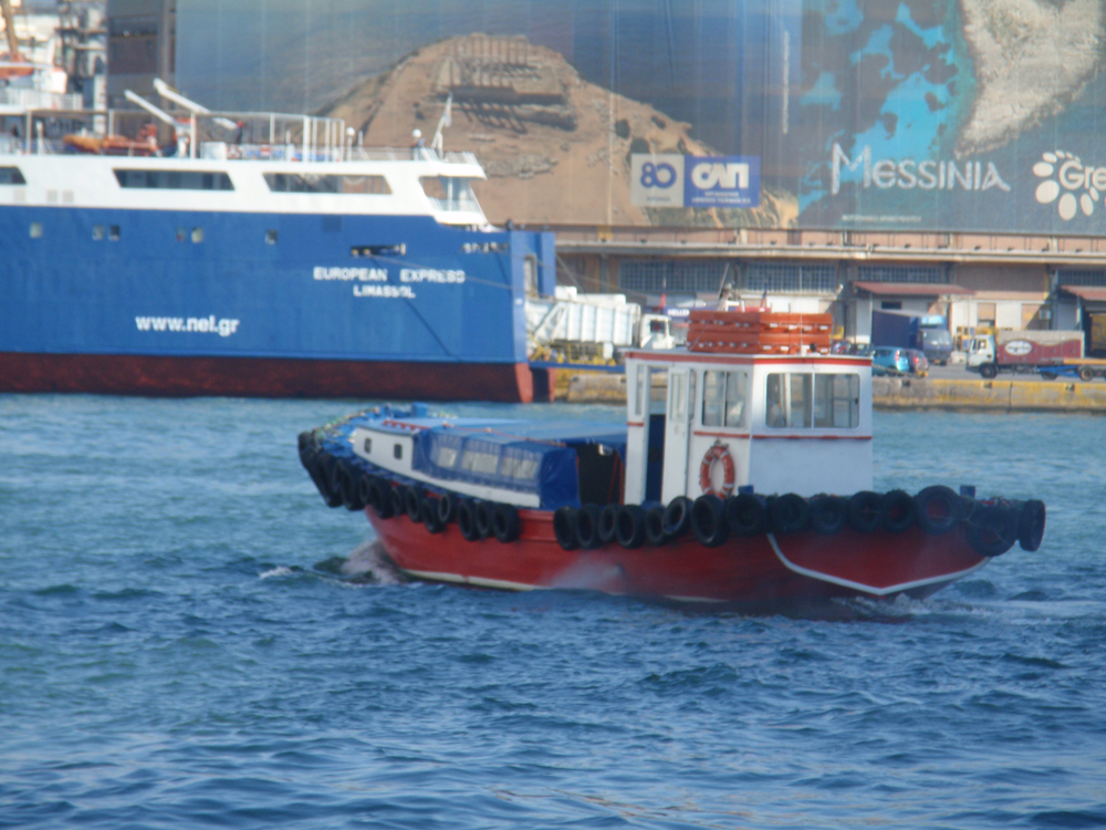 roussis service boats