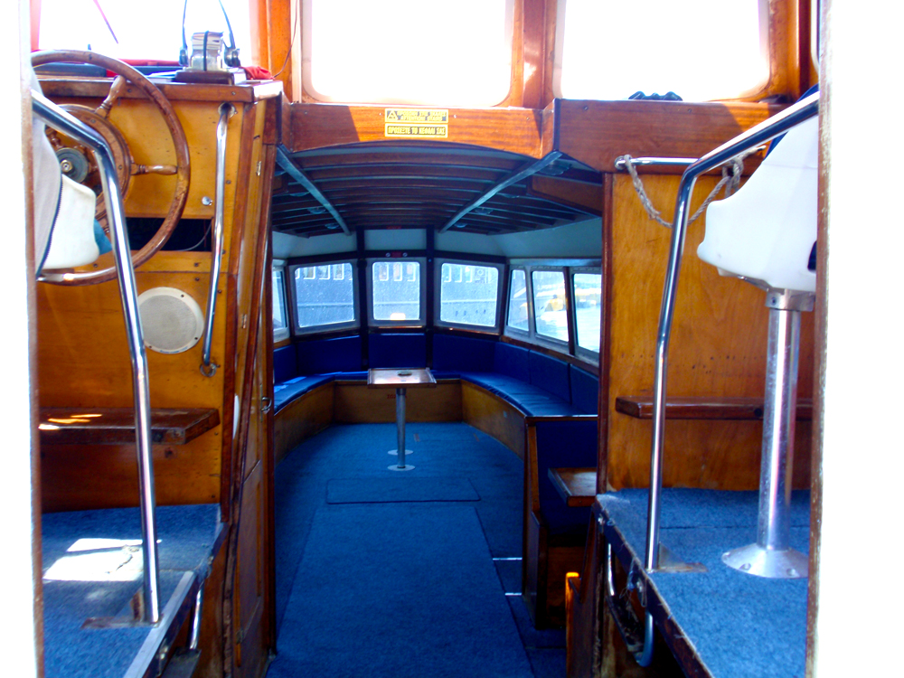 roussis service boats