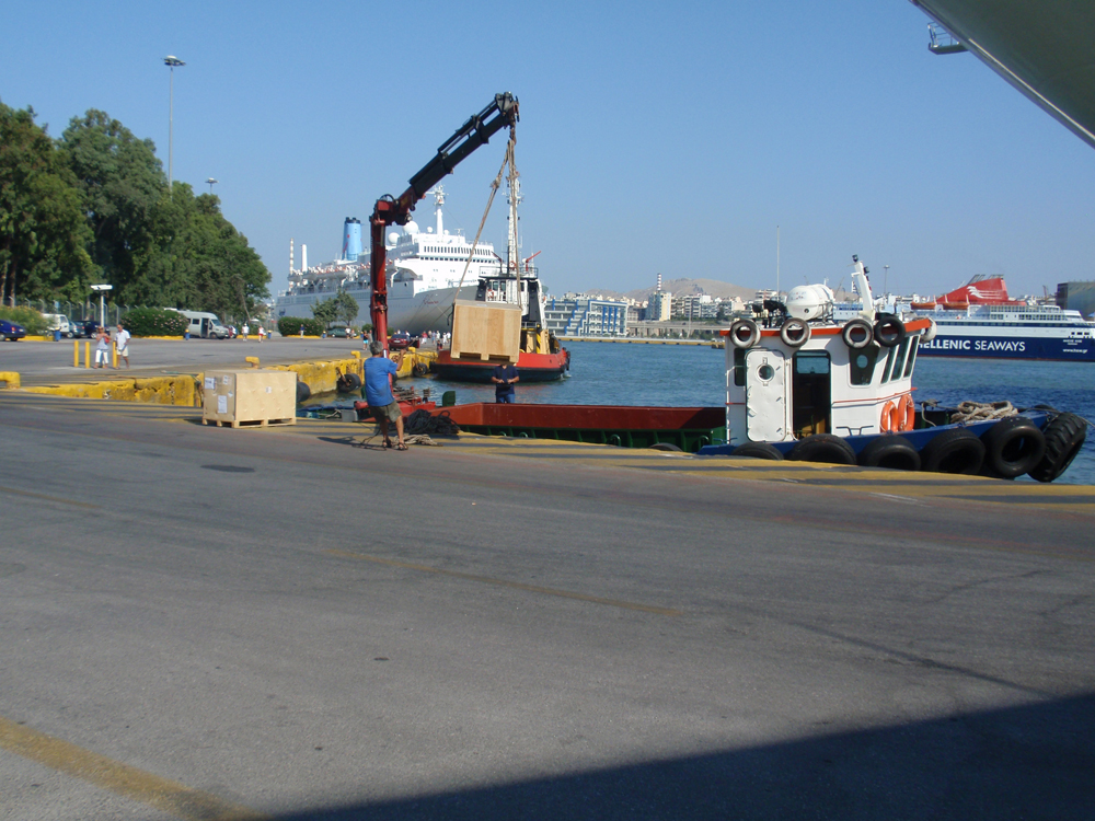 roussis service boats